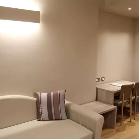 Western Moderno Verdi Hotel