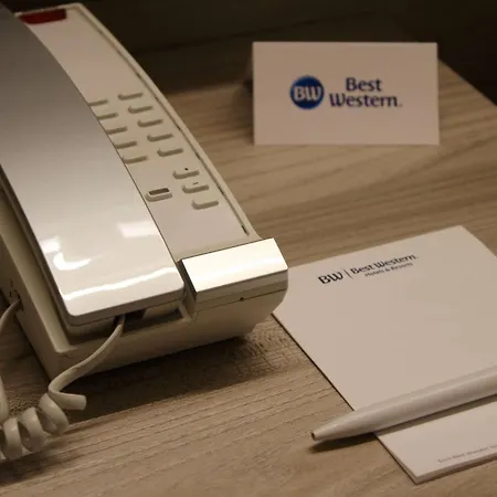 فندق بست ويسترن موديرنو فيردي