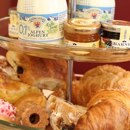 بست ويسترن موديرنو فيردي جنوة