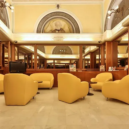 بست ويسترن موديرنو فيردي جنوة