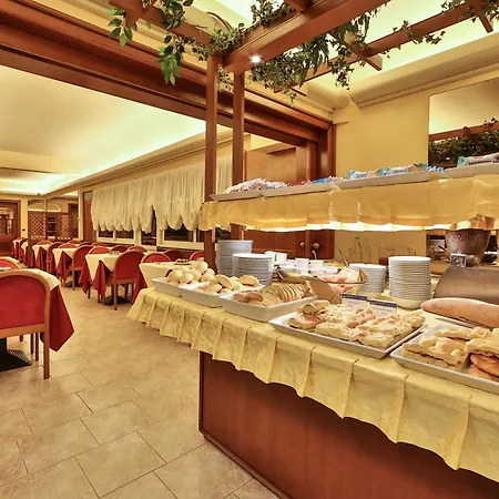Western Moderno Verdi Szálloda 4*