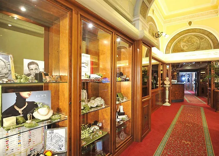 Western Moderno Verdi Hotel 4*