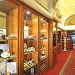 Western Moderno Verdi מלון 4*