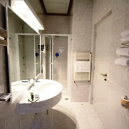 Hotel Western Moderno Verdi 4*