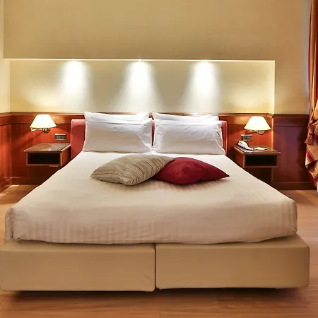 Western Moderno Verdi 4* Génova