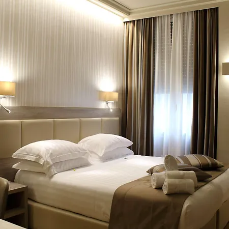 Western Moderno Verdi Hotel Génova