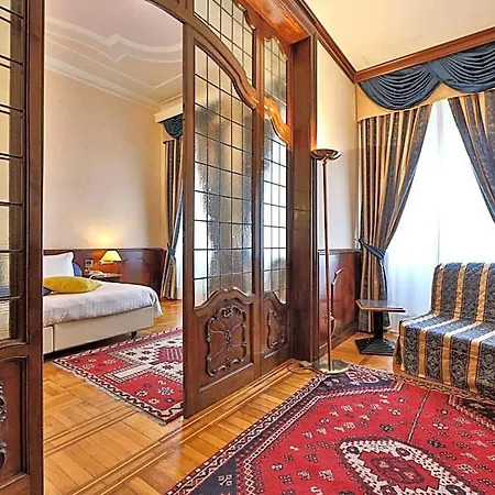 Western Moderno Verdi Szálloda Genova