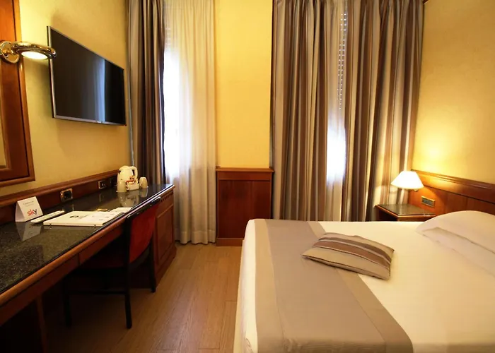 Western Moderno Verdi Hotel 4*