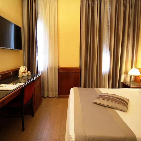 Western Moderno Verdi Hotel 4*