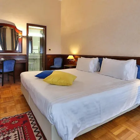 Western Moderno Verdi Hotel Genua